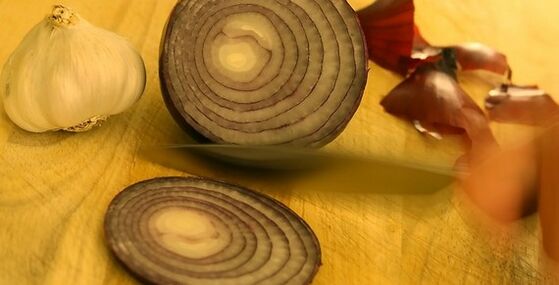 Garlic and onion to treat nail fungus.