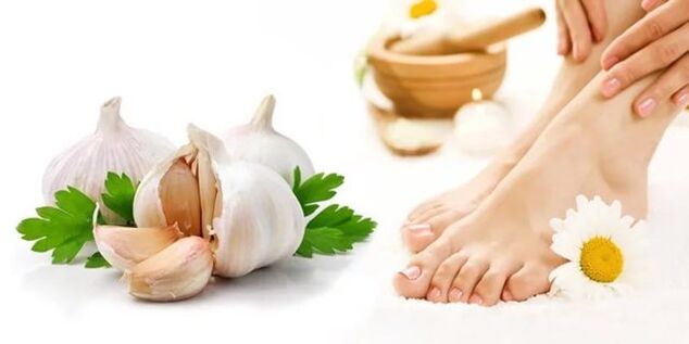 Garlic to prepare antifungal ointments and tinctures.
